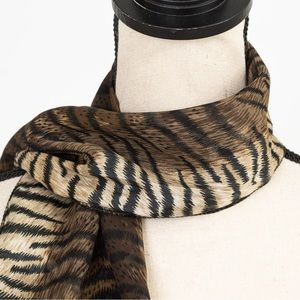 Animal print silky scarf tan & black